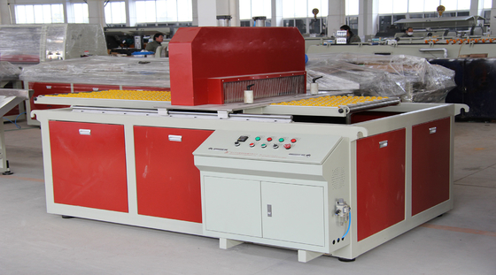 32.9 rpm Schroefsnelheid Productielijn voor PVC-plafondpaneel met dubbele schroef voor schroefontwerp
