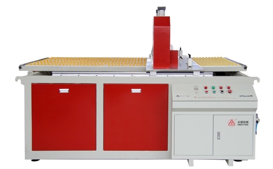 34.7 rpm Schroefsnelheid WPC wandpaneel extrusie lijn2 voor de productie van fabrieken