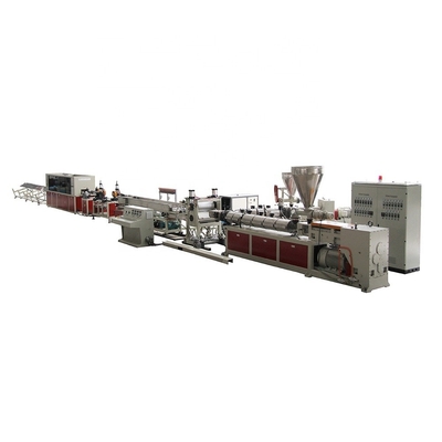 250kW Power Korrels Dakpan Pvc Profielblad Extrusielijn Plastic Tweelingschroefmachine
