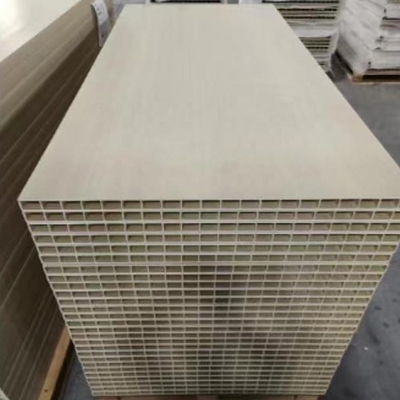 Schroefmateriaal 38CrMoALA PVC plafondwandpaneel extruderlijn voor en stabiele structuur
