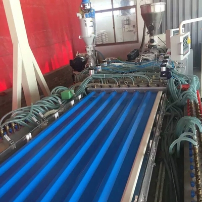 Professionele dubbele schroef PVC holle plaat extruder machine met tevredenheid garantie