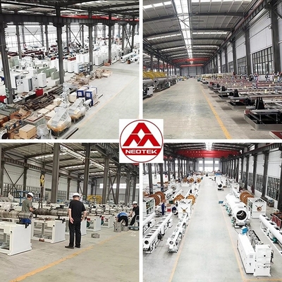 Productielijn voor PE-buizen met 37 kW motor en maximale snelheid van 12 m/min.