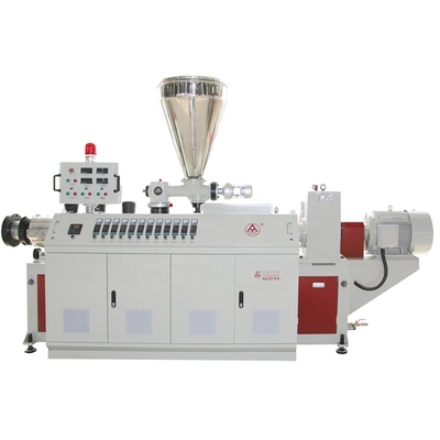 Linea voor het extruderen van kunststofbuizen met tweeschroeftype voor een fabriek met toonaangevende technologie