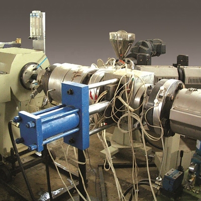 60kW vermogen co-roterende conische tweescrew plastic extrudermachine voor PVC-pijpen