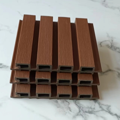 Aanpasbare 38CrMoALA schroefmateriaal WPC-extrusielijn voor PP-PE-basisproductie