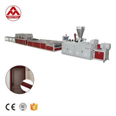 250kW Power WPC Keuken Board Extrusie Lijn voor Productie Plant Wide Door Design