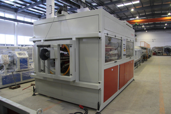 90 rpm Schroefsnelheid LG1200 PE Pipe Extrusion Line voor water- en gasvoorziening 38000 KG