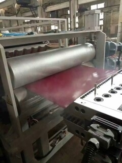 188 1 Schroef L/D-verhouding Automatische PVC glazuurtegel-extrusielijn voor precieze productie