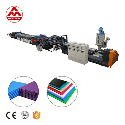 320kW Power PC PP Hollow Sheet Extrusion Line met geavanceerde technologie
