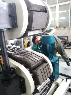132 1 Schroef L/D-verhouding PVC-steenkanting-extrusielijn voor snelle en nauwkeurige productie