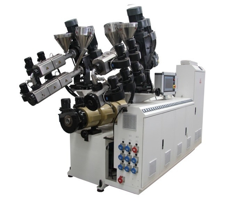 YF300 PP PE Base WPC Extrusion Line met co-roterende conische twin-screw en 36 rpm