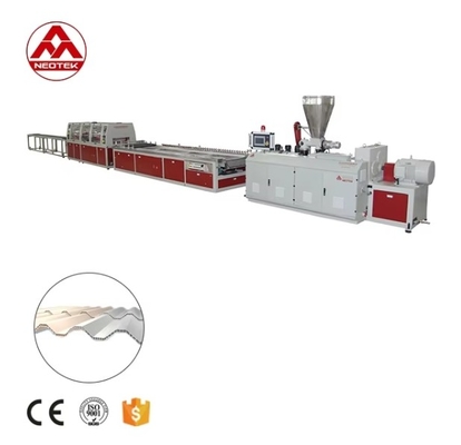 Aanpasbare dubbel schroef co roterende kegelvormige PVC holle plaat extrusie machine